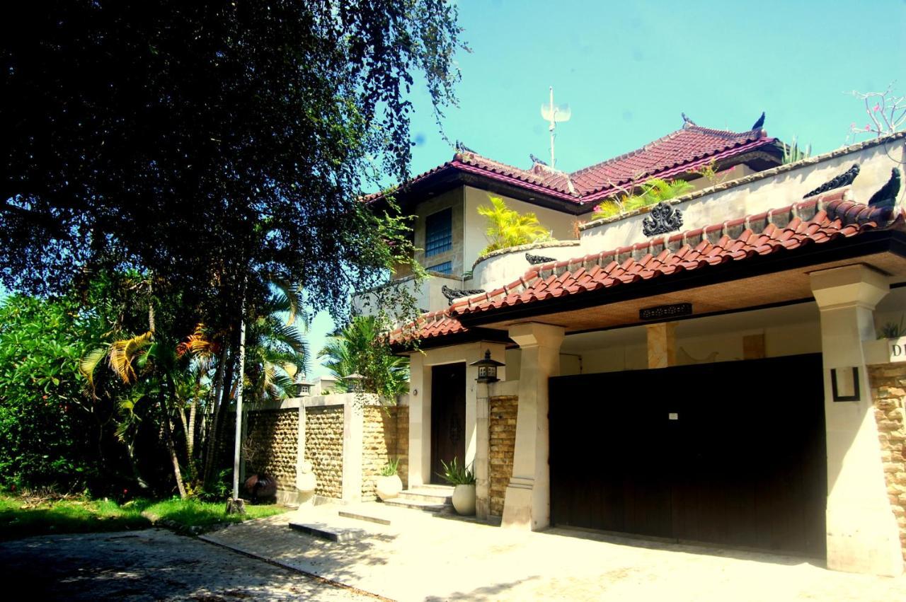 Villa Tentram Puri Gading Jimbaran Esterno foto